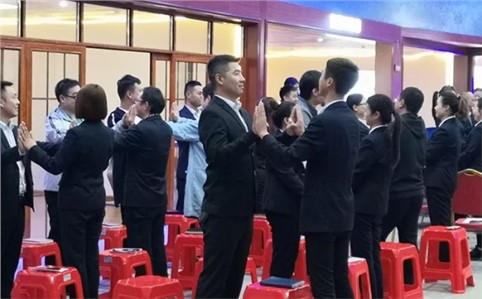 吹响年底冲刺的号角——汉坤销售部11月启动会
